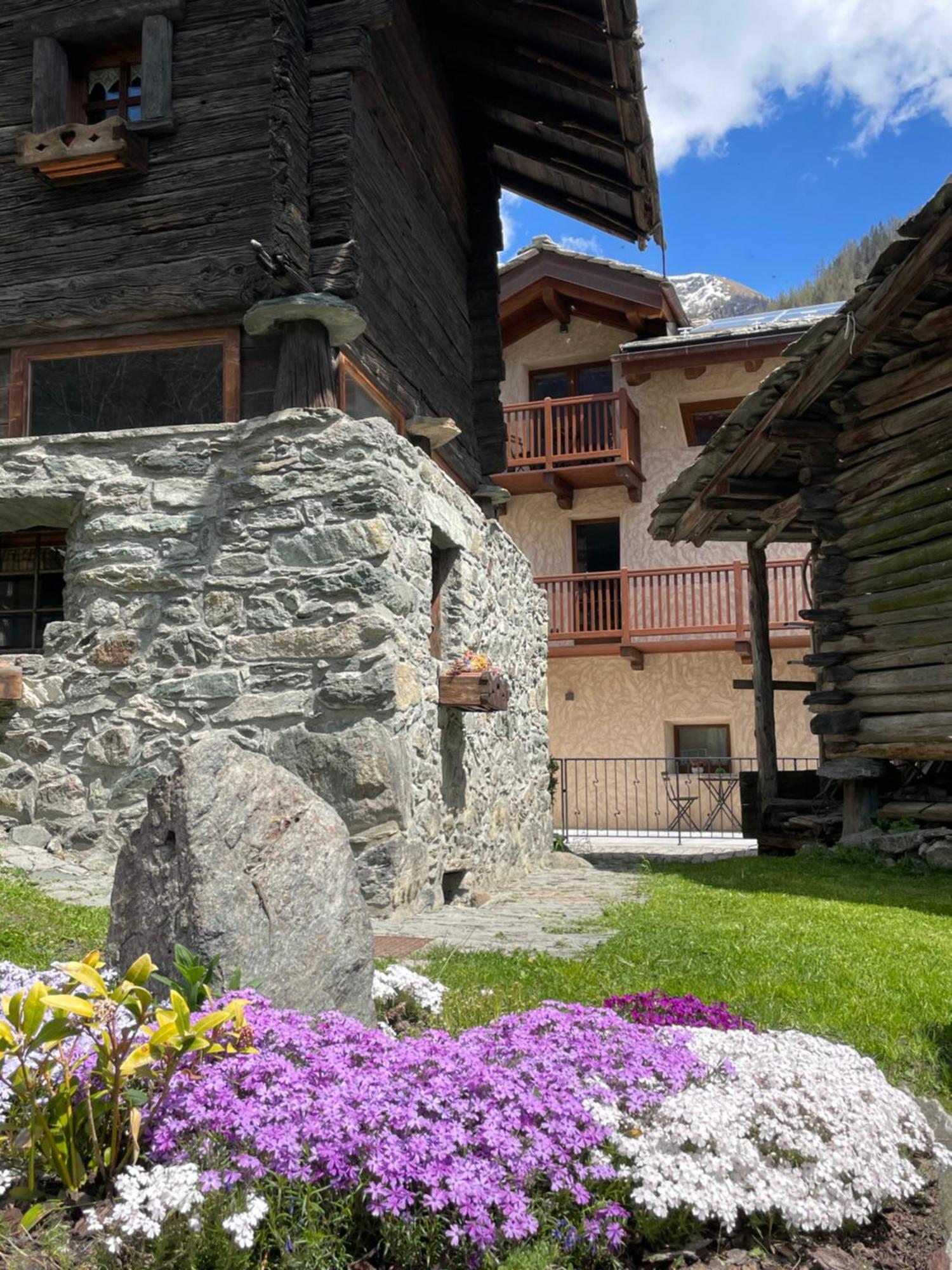 Romantica Camera Valtournenche Eksteriør bilde